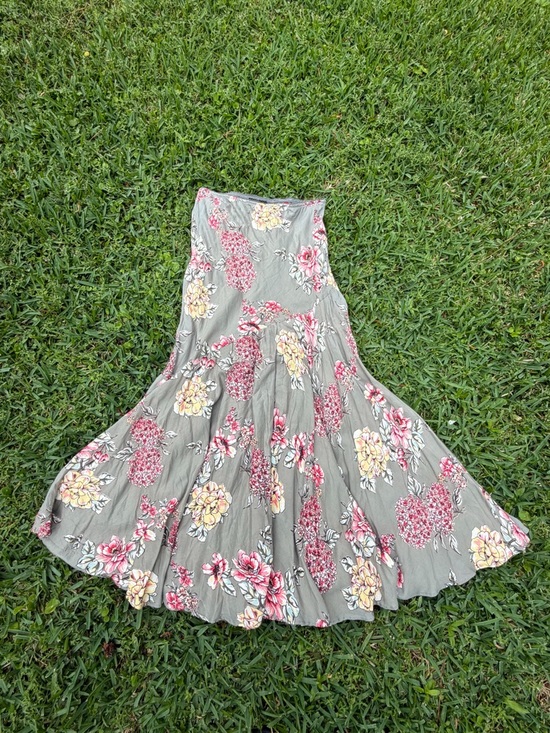 Lola P. Dresses & Skirts - Lola P Floral Maxi Skirt Y2K Boho Cottagecore Flowy Gray Pink S M